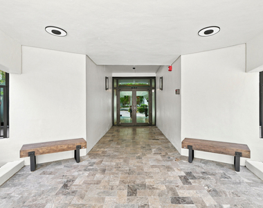 1301 River Reach Drive - Photo Thumbnail 9