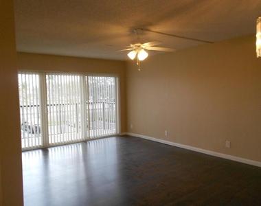 8977 Wiles Road - Photo Thumbnail 4