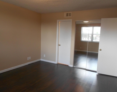 8977 Wiles Road - Photo Thumbnail 5