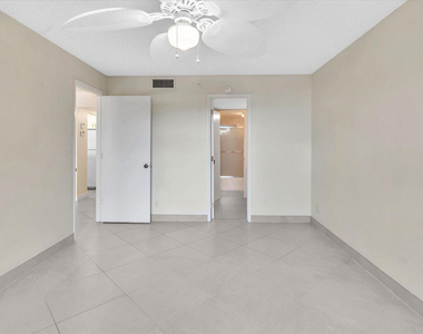 1421 S Ocean Boulevard - Photo Thumbnail 18