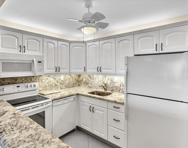 1421 S Ocean Boulevard - Photo Thumbnail 6
