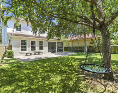112 Dunmore Drive - Photo Thumbnail 22