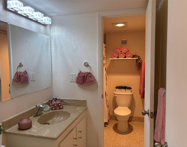 1100 Saint Charles Place - Photo Thumbnail 23