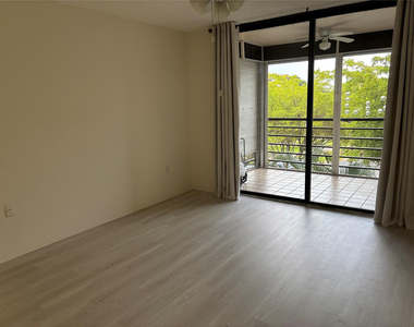 1100 Saint Charles Place - Photo Thumbnail 9