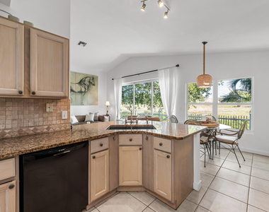 2650 Fairway Cove Court - Photo Thumbnail 7