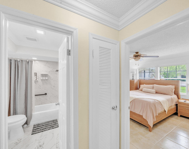 1350 Riverside Circle - Photo Thumbnail 26