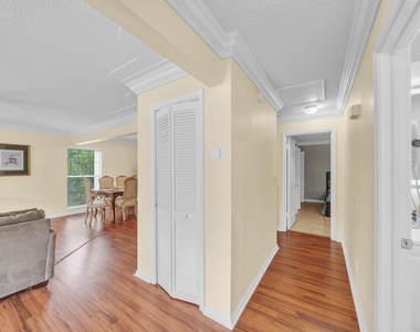 1350 Riverside Circle - Photo Thumbnail 33