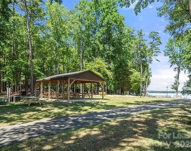 222 Riverview Terrace - Photo Thumbnail 42