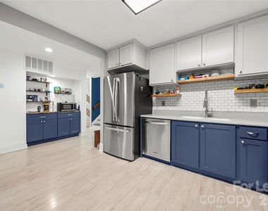 222 Riverview Terrace - Photo Thumbnail 6