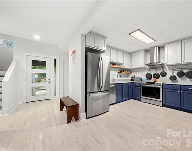 222 Riverview Terrace - Photo Thumbnail 5