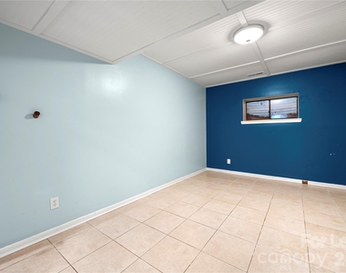 222 Riverview Terrace - Photo Thumbnail 28