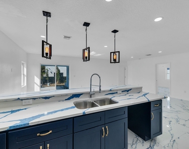 2937 Nw 8th Court - Photo Thumbnail 8