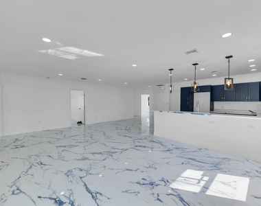 2937 Nw 8th Court - Photo Thumbnail 11