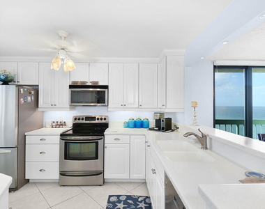 9940 S Ocean Drive - Photo Thumbnail 8