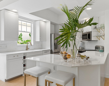 7808 Quida Drive - Photo Thumbnail 9
