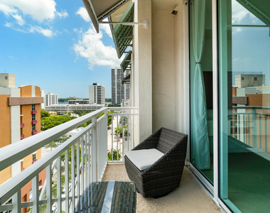 480 Hibiscus Street - Photo Thumbnail 27