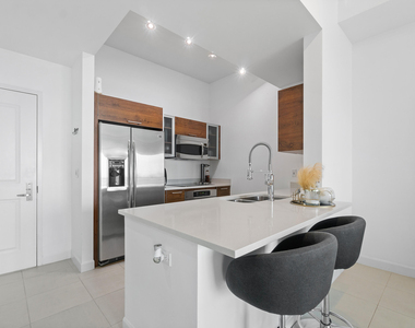 480 Hibiscus Street - Photo Thumbnail 11