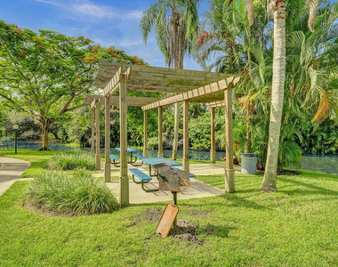 12650 Vista Isles Drive - Photo Thumbnail 26