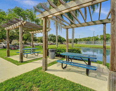 12650 Vista Isles Drive - Photo Thumbnail 27