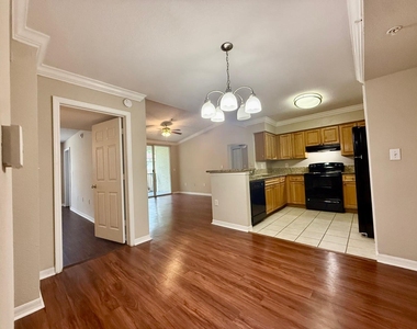 15135 Michelangelo Boulevard - Photo Thumbnail 6