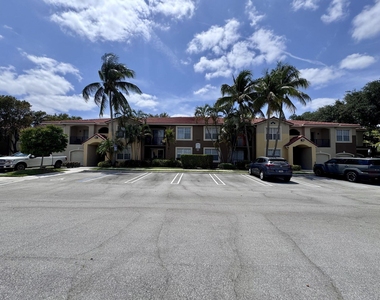 15135 Michelangelo Boulevard - Photo Thumbnail 15