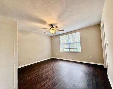 15135 Michelangelo Boulevard - Photo Thumbnail 10