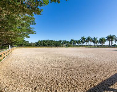 4381 South Road - Photo Thumbnail 2
