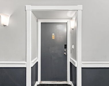 3101 Oakland Shores Drive - Photo Thumbnail 4