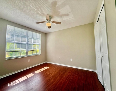 15155 Michelangelo Boulevard - Photo Thumbnail 7
