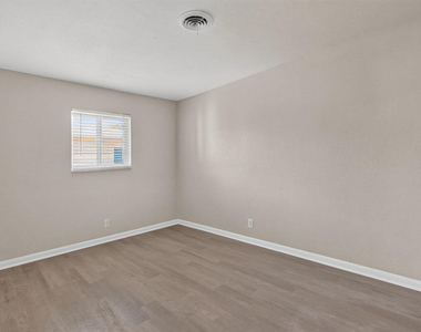 3201 Ne 7th Avenue - Photo Thumbnail 12