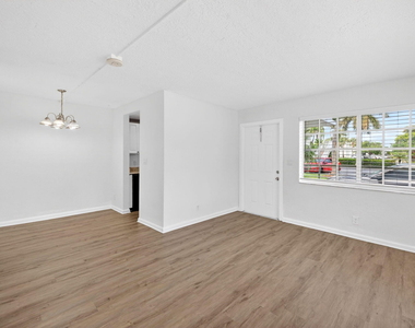 3201 Ne 7th Avenue - Photo Thumbnail 2