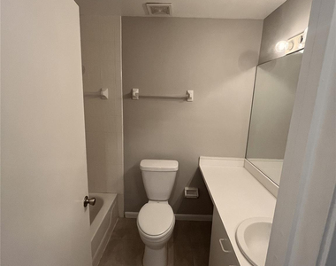 8969 Nw 38th Drive - Photo Thumbnail 14