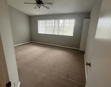 8969 Nw 38th Drive - Photo Thumbnail 8