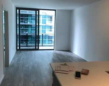 801 S Miami Avenue - Photo Thumbnail 14