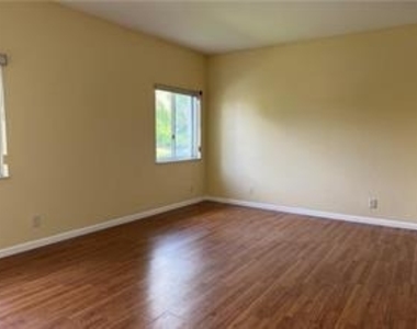7612 Nw 99th Terrace - Photo Thumbnail 9