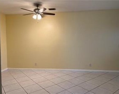 7612 Nw 99th Terrace - Photo Thumbnail 6