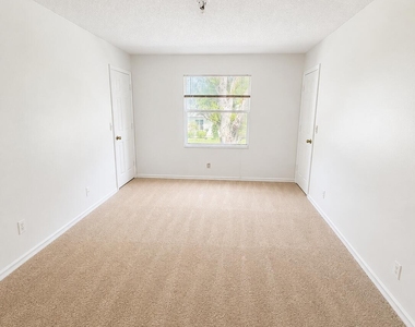 111 Fox Meadow Run - Photo Thumbnail 5