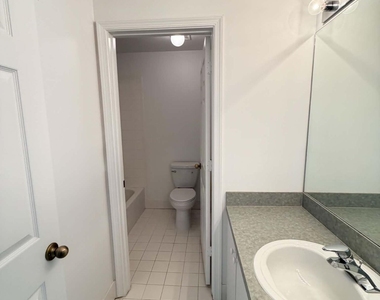111 Fox Meadow Run - Photo Thumbnail 10