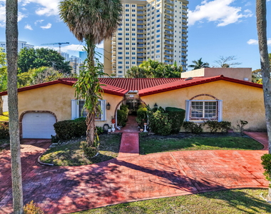 3304 Se 11th Street - Photo Thumbnail 6