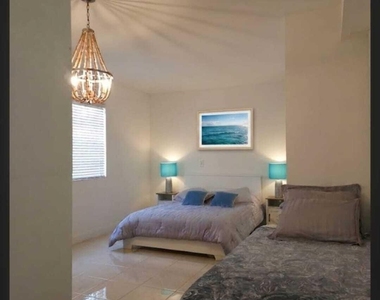 1639 Hayes Street - Photo Thumbnail 6