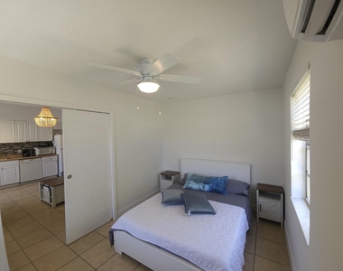 1639 Hayes Street - Photo Thumbnail 4