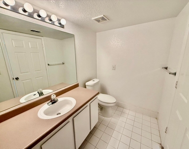 181 Sw Palm Drive - Photo Thumbnail 10