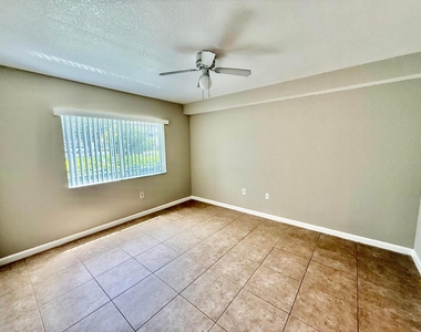 181 Sw Palm Drive - Photo Thumbnail 9