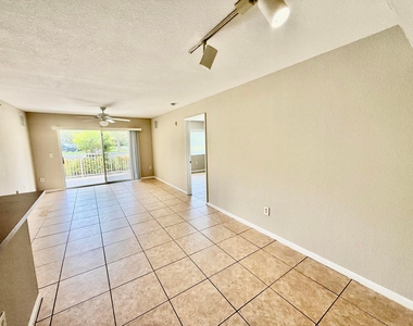 181 Sw Palm Drive - Photo Thumbnail 4