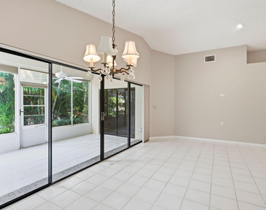 6170 Bay Isles Drive - Photo Thumbnail 9