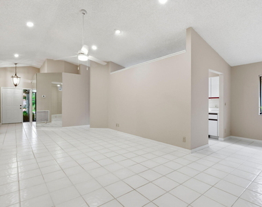 6170 Bay Isles Drive - Photo Thumbnail 4