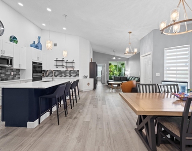 10761 Pelican Drive - Photo Thumbnail 1