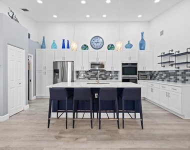 10761 Pelican Drive - Photo Thumbnail 4
