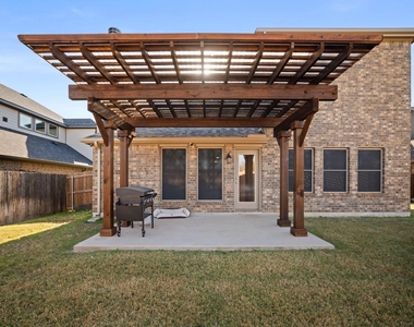 225 Lariat Trail - Photo Thumbnail 27