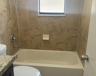 11524 Nw 45th Street - Photo Thumbnail 17